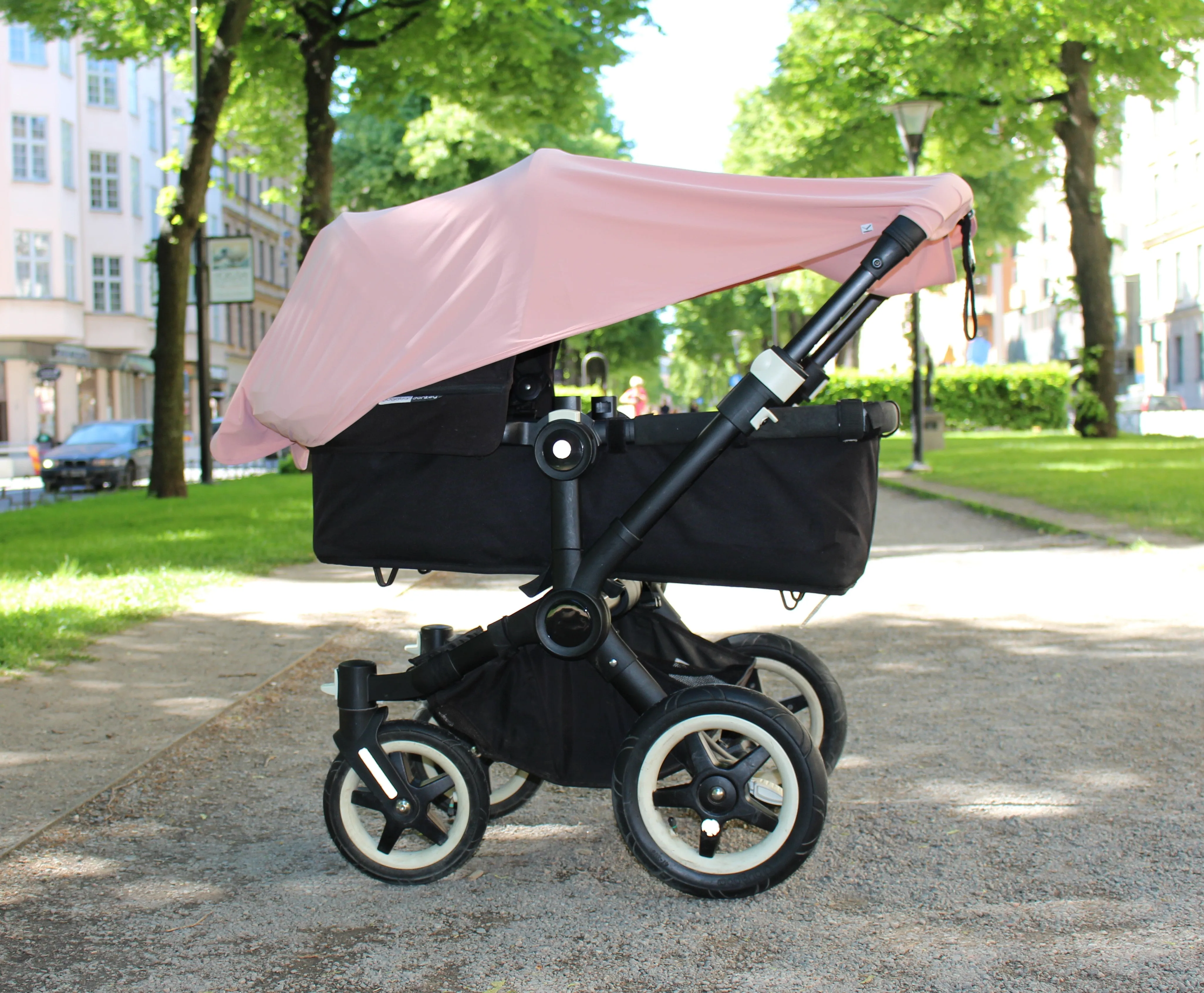 The Original Multi-use UV Blanket Black